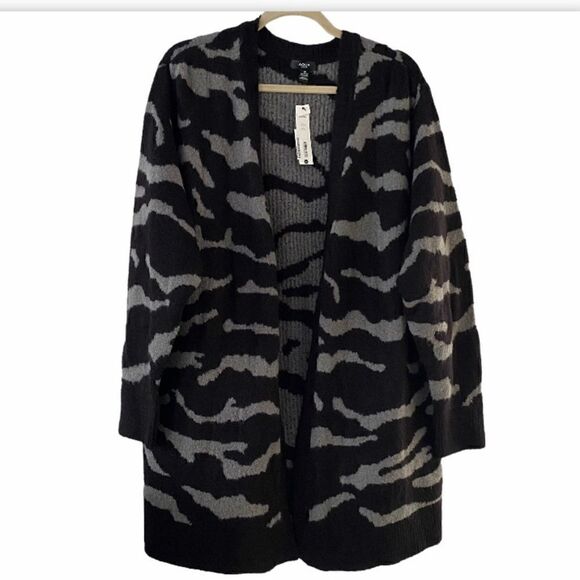 Aqua Curve Black Gray Zebra Cardigan Sweater Size 2X New with tags - Picture 1 of 9